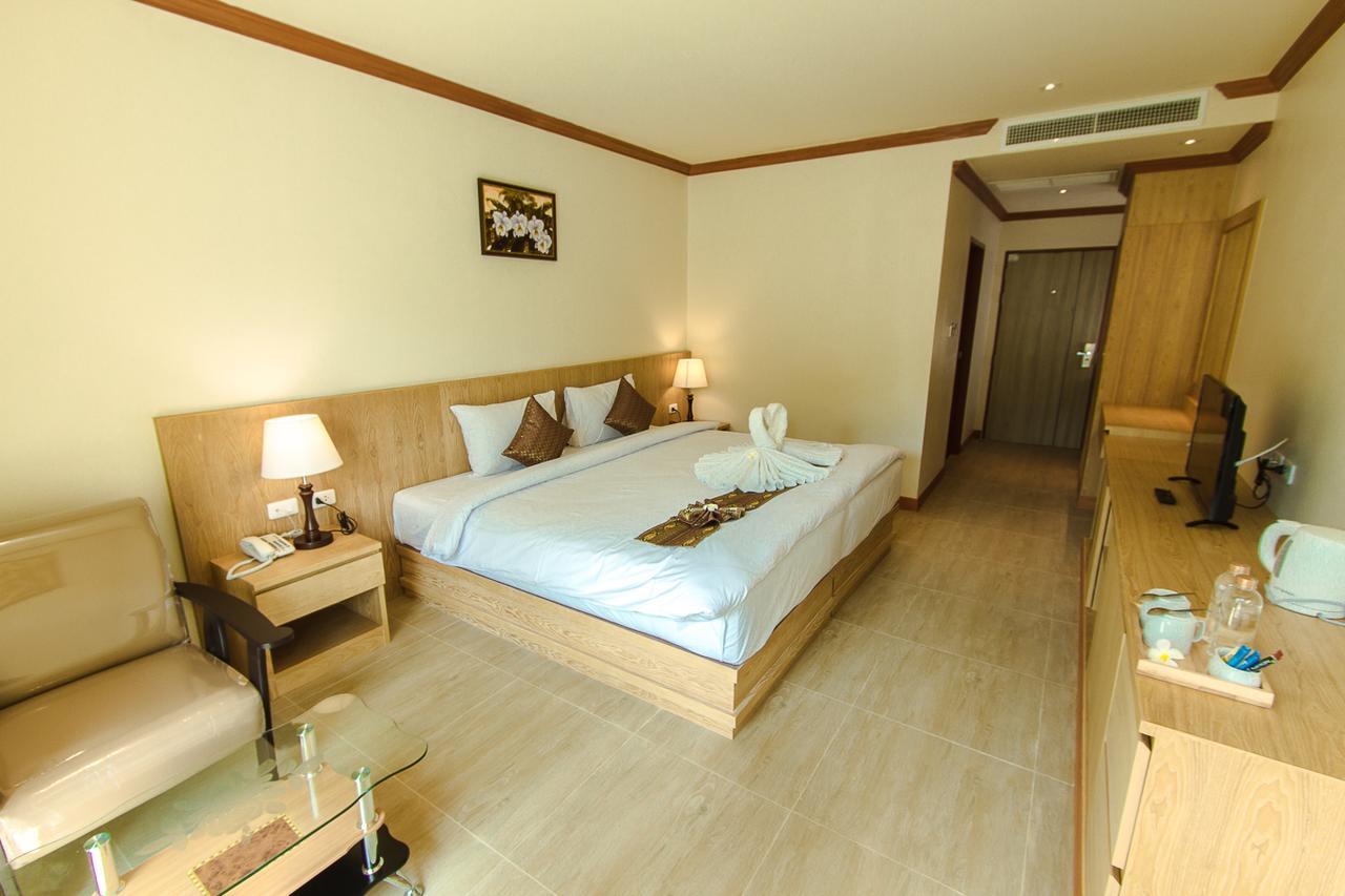 Airport Beach Hotel Phuket - Sha Extra Plus Nai Yang Beach Exterior foto